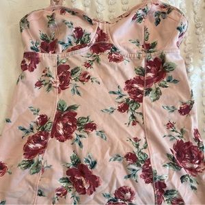 Aritzia (Talula) Pink Floral Tank Top